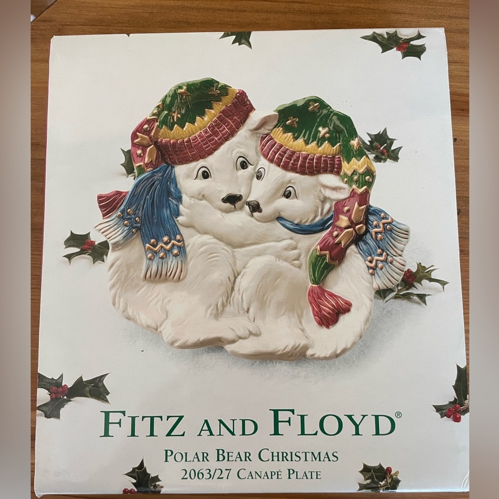 NIB Fitz and Floyd Polar Bear Canapé plate